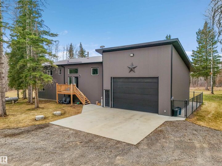 Property Photo:  9013 Hwy 621  AB T7A 2A3 