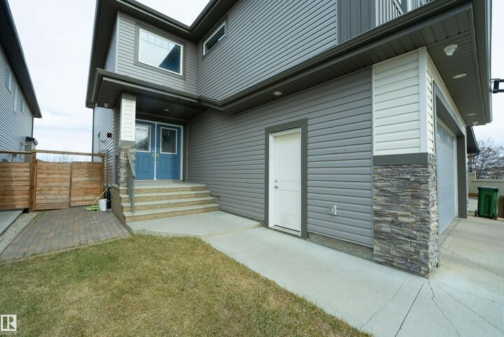 Property Photo:  3623 8 Street NW  AB T6T 1A1 