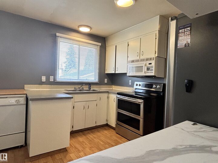 Property Photo:  155 Brookwood Drive  AB T7X 1H3 