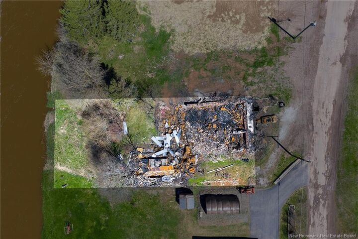 Property Photo:  12 Perkins Drive  NB E5T 1A7 
