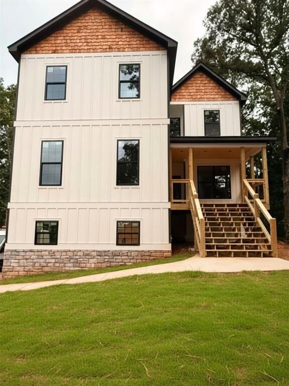 Property Photo: 2183 Deep Woods Way GA 30062