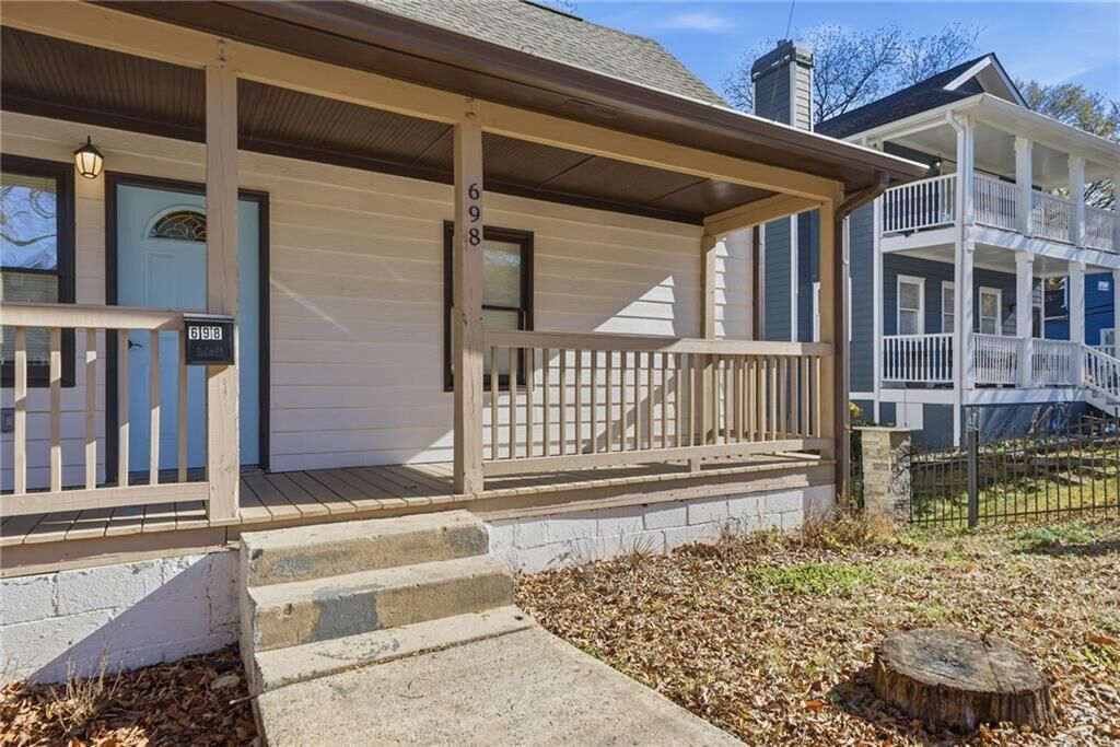 Property Photo:  698 Garibaldi Street SW  GA 30310 