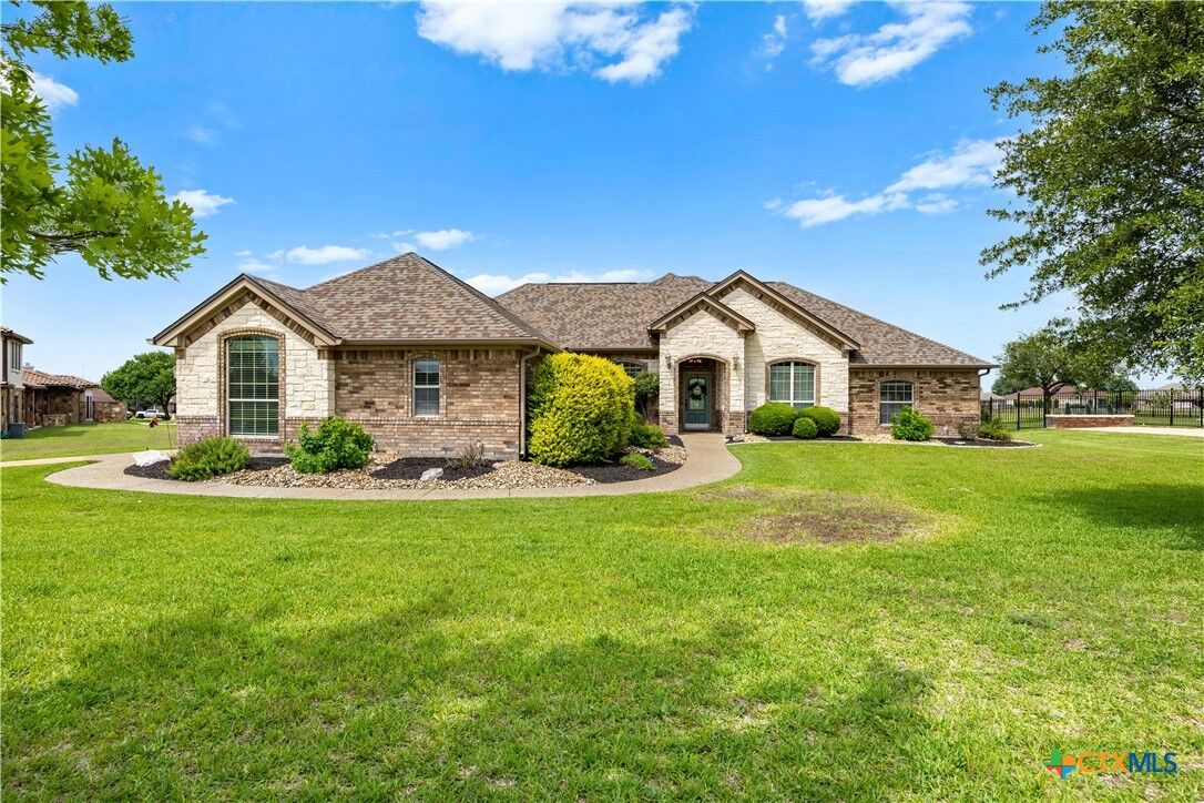 Property Photo:  2725 Hester Way  TX 76571 