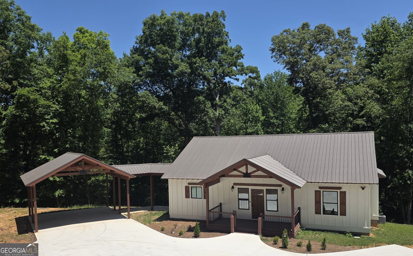 Property Photo:  1217 Youngs Farm Road  GA 30125 