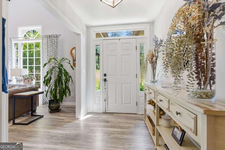 Property Photo:  2815 Lake Court  GA 30041 
