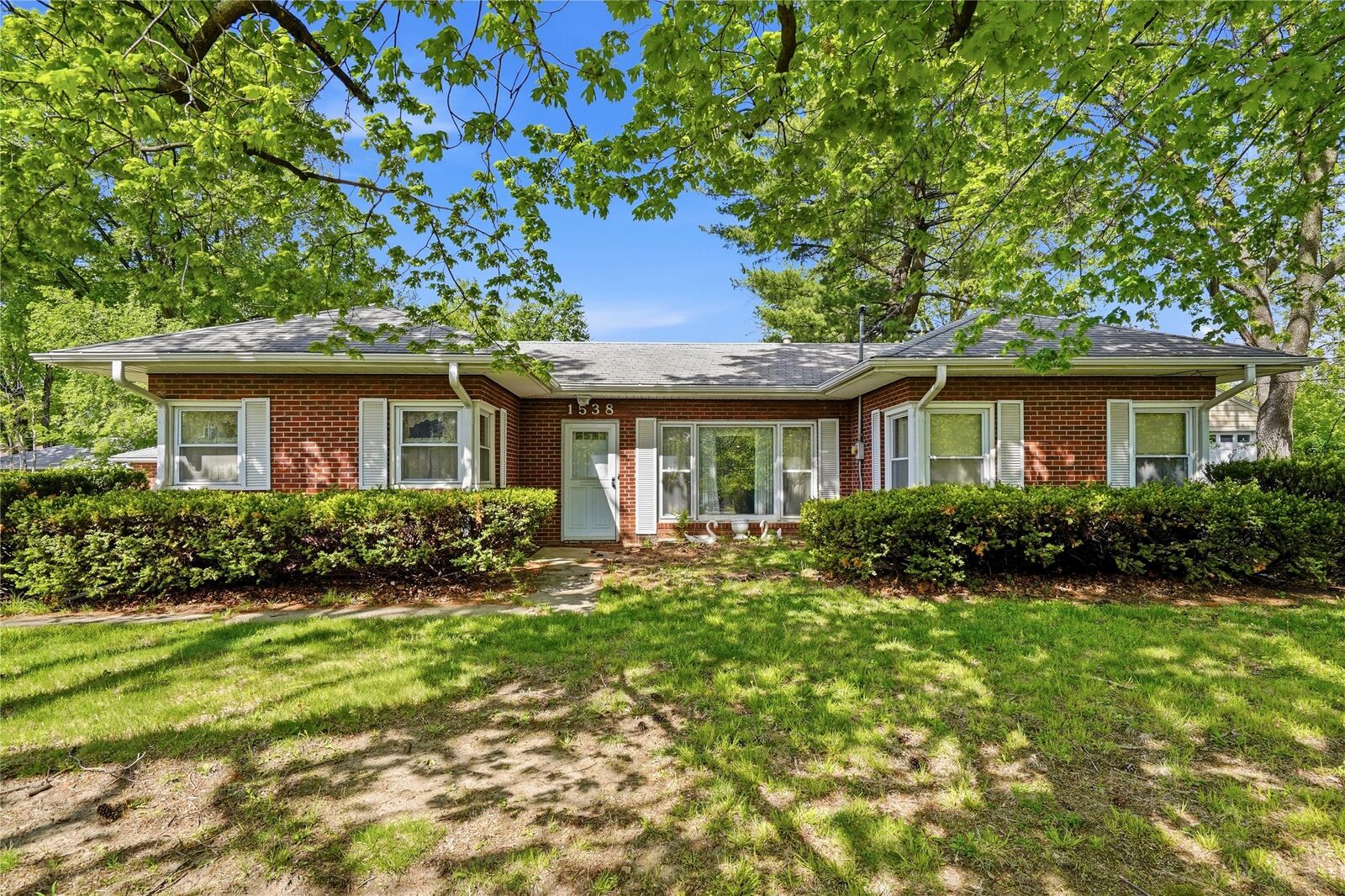 Property Photo: 1538 63rd Street IA 50324
