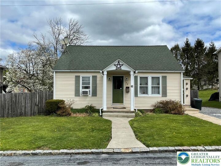 Property Photo:  38 W 3rd Street  PA 18091 