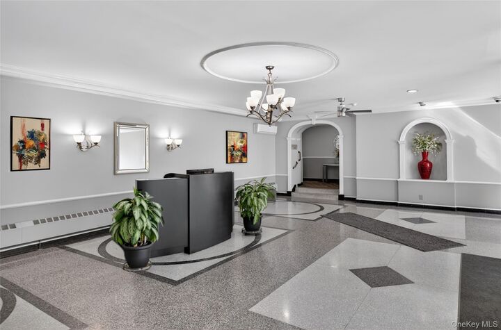 Property Photo:  177 E Hartsdale 3W  NY 10530 