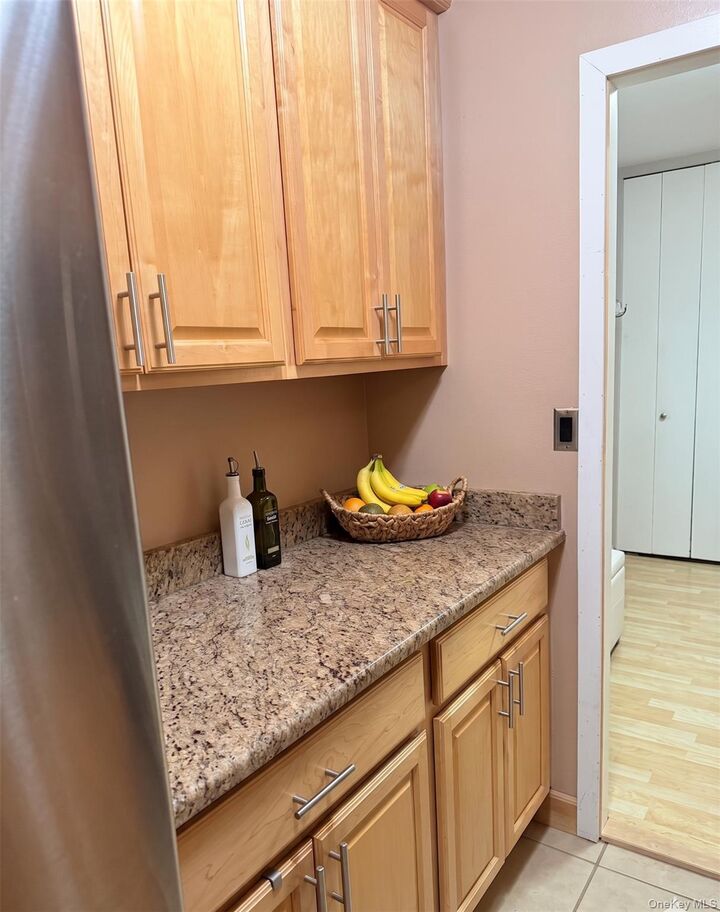 Property Photo:  100 E Hartsdale Avenue E 5fe  NY 10530 