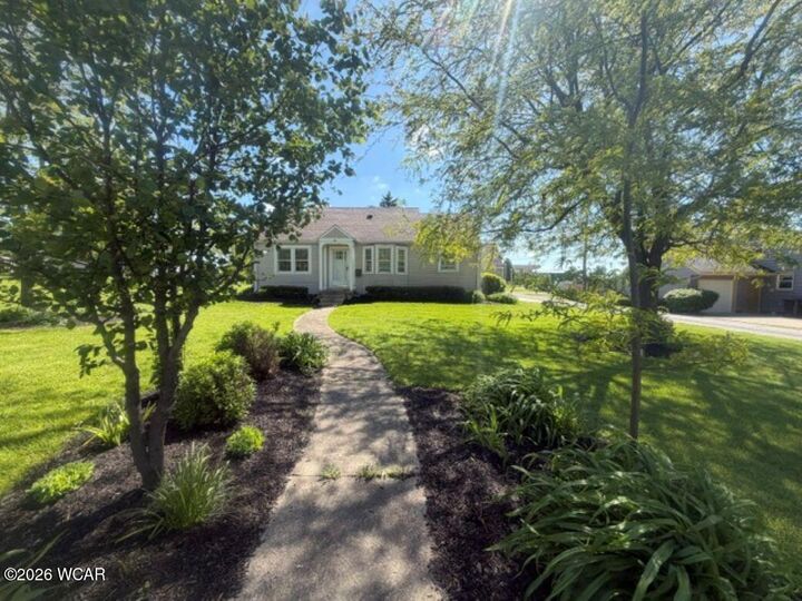 Property Photo: 24 Broadway Street OH 43326