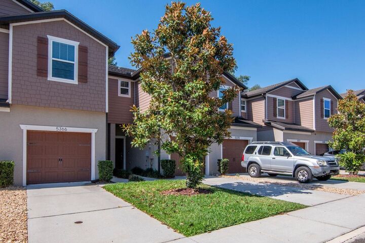 Property Photo: 5368 Sylvester Loop FL 33610