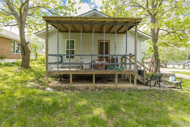 Property Photo:  229 5th Street  MO 63601 