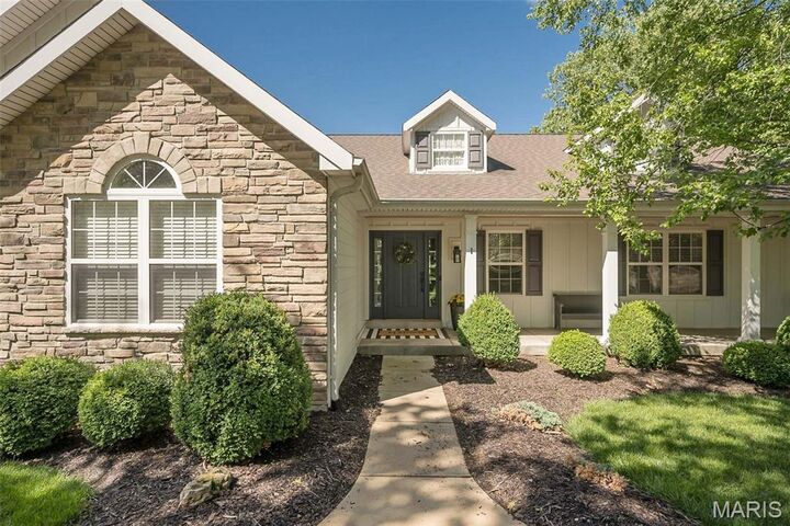 Property Photo:  1 Rockfern Court  MO 63049 