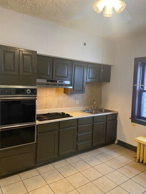 Property Photo:  10214 S State Street  IL 60628 