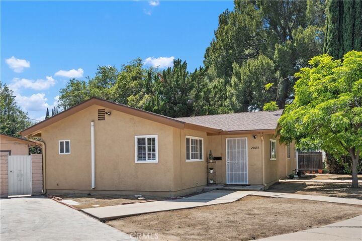 Property Photo:  22640 Cohasset  CA 91307 