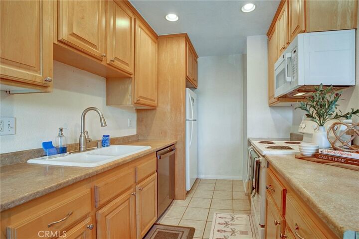 Property Photo:  1627 Pentecost 7  CA 92105 
