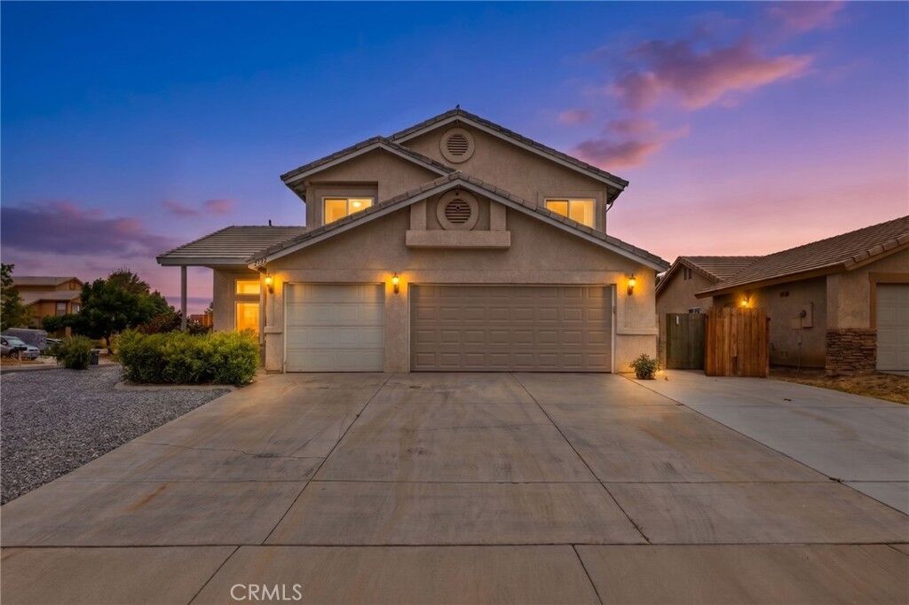 Property Photo: 14459 Bailey Ct CA 92394