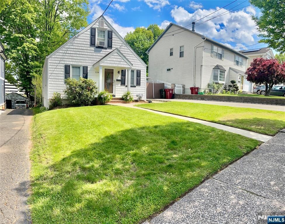 Property Photo:  134 Kenzel Avenue  NJ 07110 