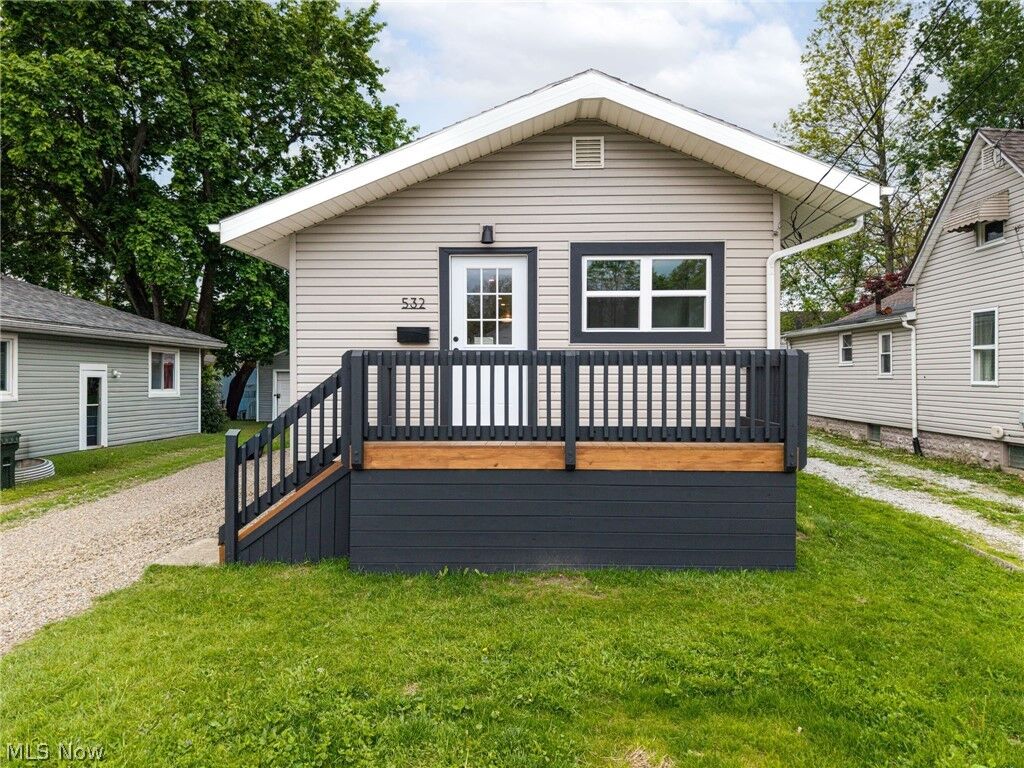 Property Photo:  532 Washington Avenue  OH 44203 