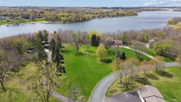 Property Photo:  5125 Fern Drive  MN 55357 