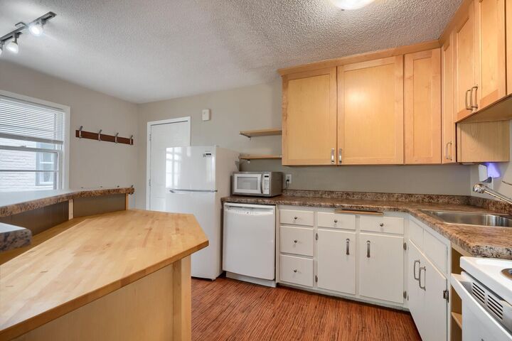 Property Photo:  1513 18th Avenue NE  MN 55418 