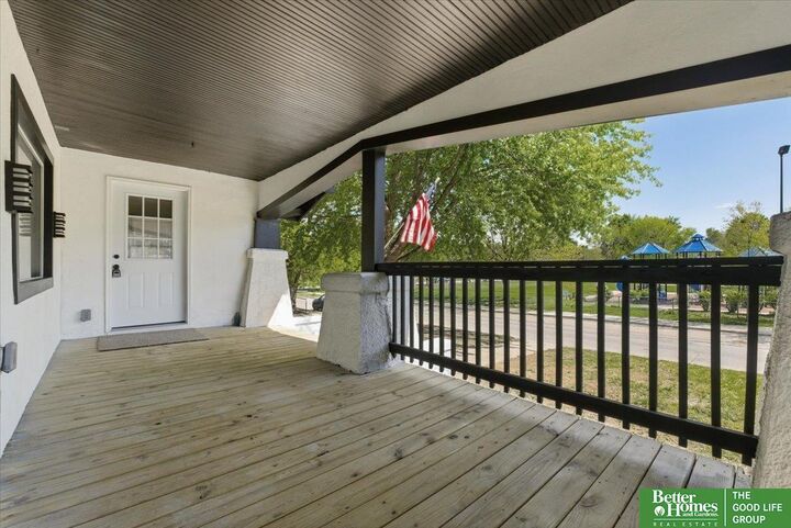 Property Photo:  2714 Whitmore Street  NE 68112 
