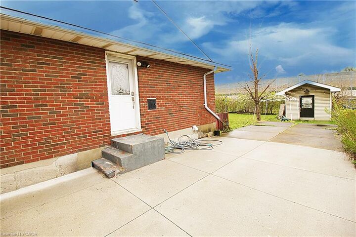 Property Photo:  51 Glengarry Road  ON L2T 2V4 