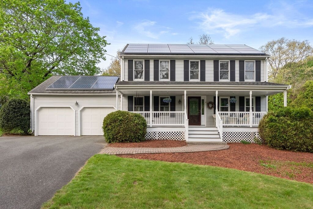 Property Photo:  4 Fuller Pl  MA 02038 