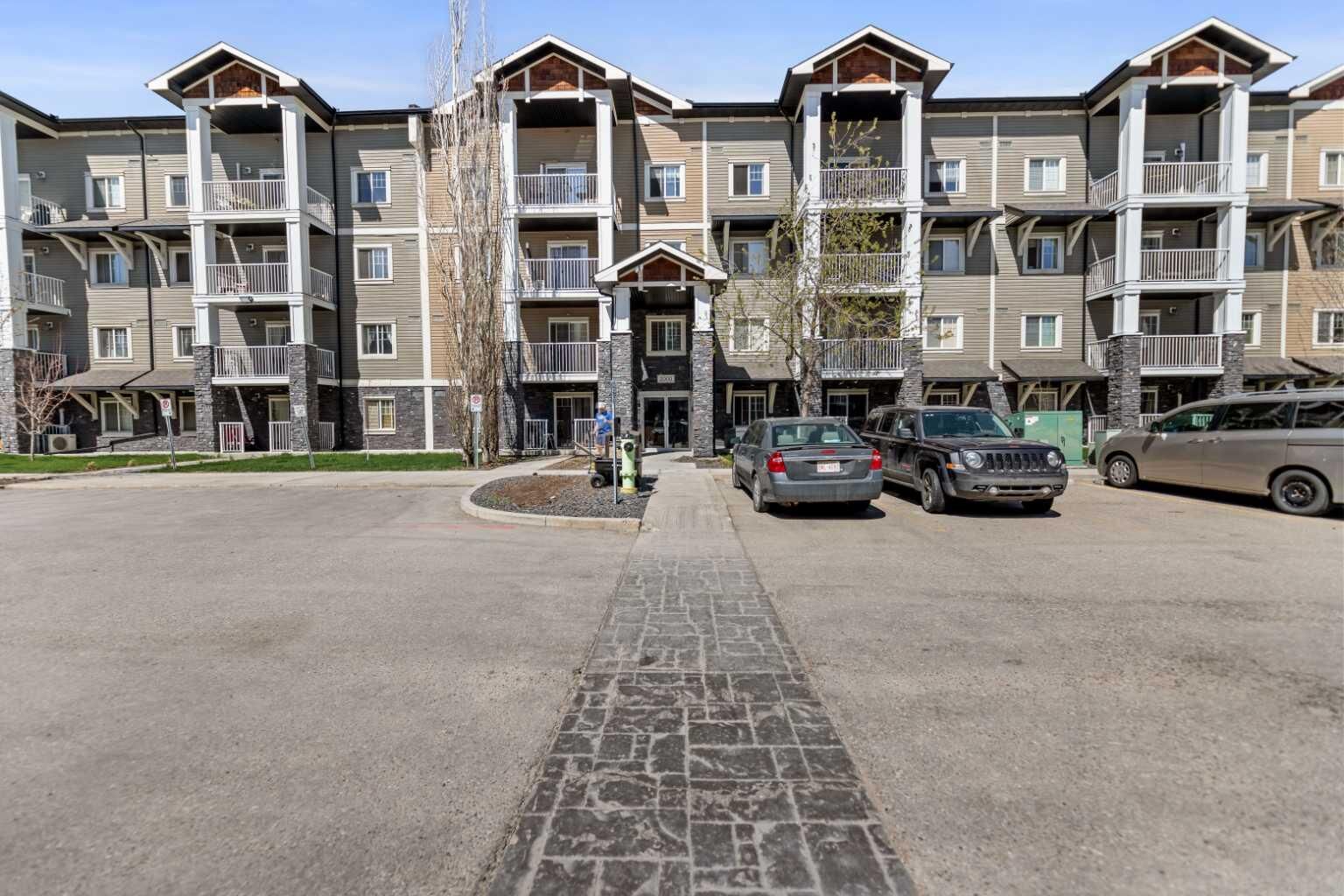 Property Photo:  115 Prestwick Villas SE 2218  AB T2Z 0M9 