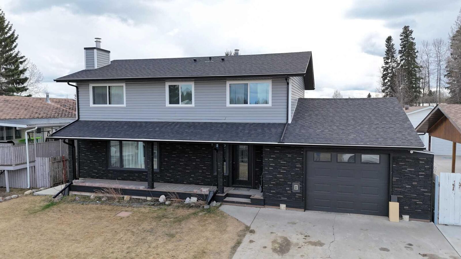 Property Photo:  1206 50 Street  AB T7E 1G2 