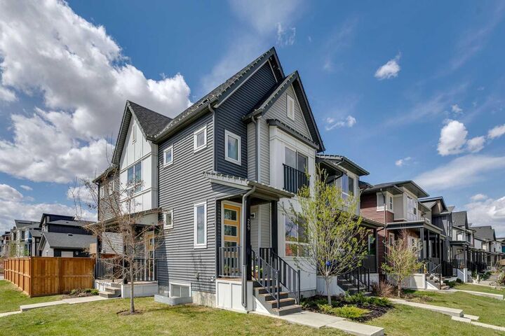 Property Photo:  269 Belmont Street SW  AB T2X 4W8 