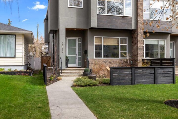 Property Photo: 2012 49 Avenue SW AB T2T 2V4