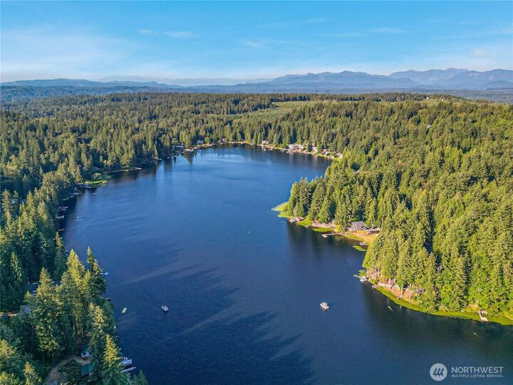 Property Photo:  3211 W Ames Lake Drive NE  WA 98053 
