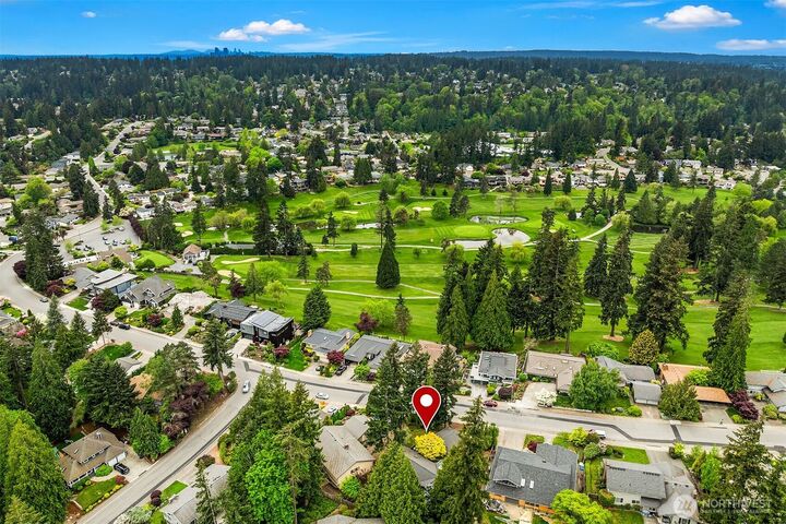 Property Photo:  1516  184th Avenue NE  WA 98008 