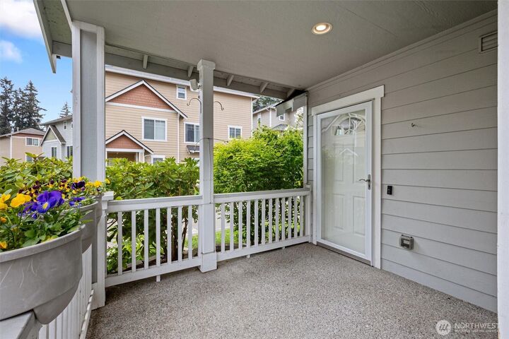 Property Photo:  11810  14th Avenue W 14  WA 98204 