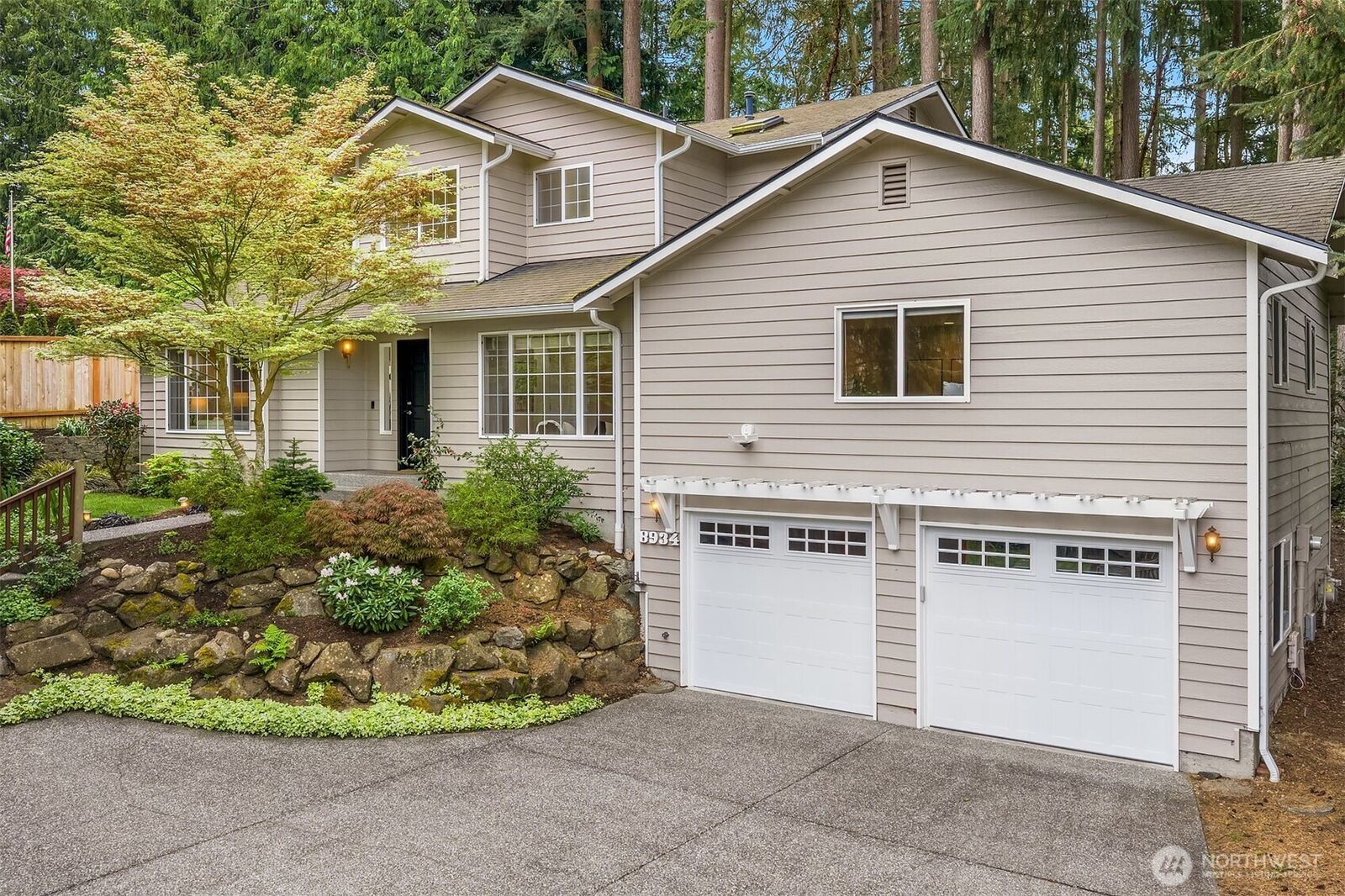 Property Photo:  8934  218th Street SW  WA 98026 