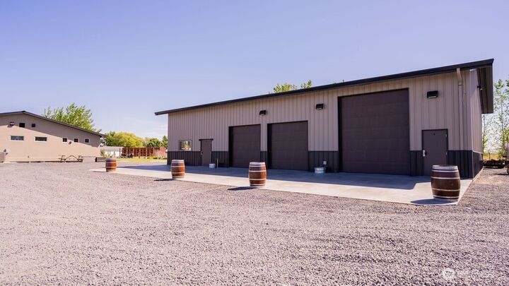 Property Photo:  3962  Road F  NE  WA 98837 