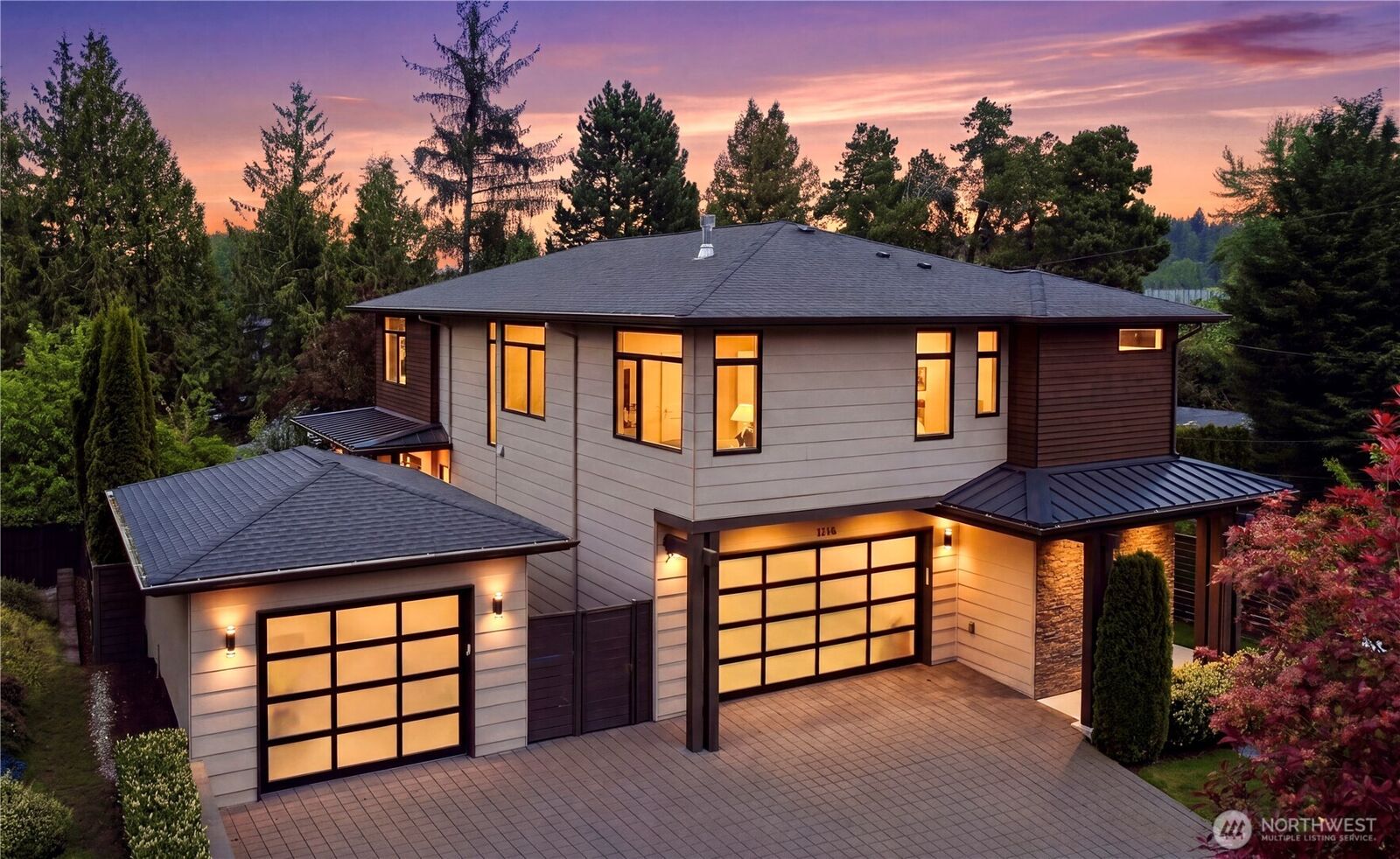 Property Photo: 11276 SE 32nd Lane WA 98004