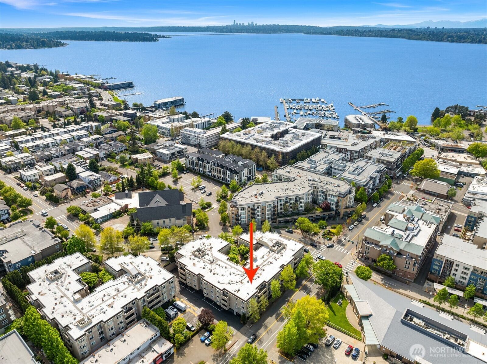 Property Photo:  102  State Street S 206W  WA 98033 