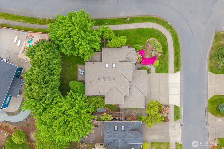Property Photo:  9204  181st Avenue E  WA 98391 