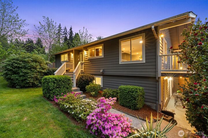Property Photo:  15919 NE 84th Avenue NE  WA 98028 