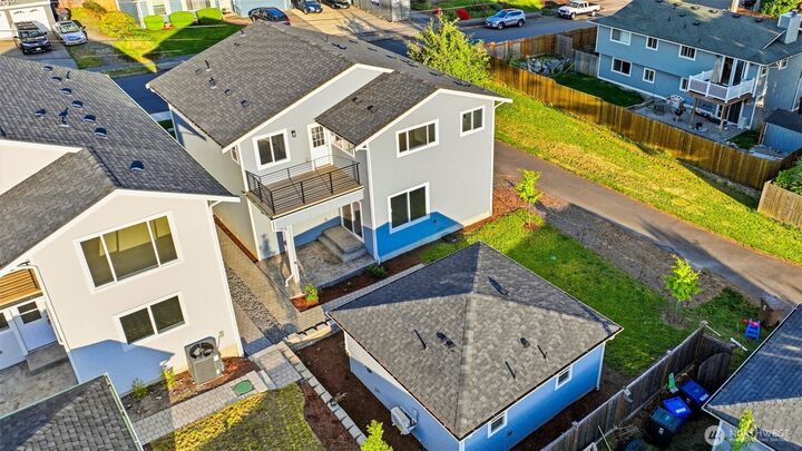Property Photo:  3058  44th Avenue NE  WA 98422 