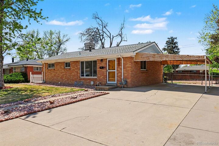 Property Photo:  3061 Worchester Street  CO 80011 