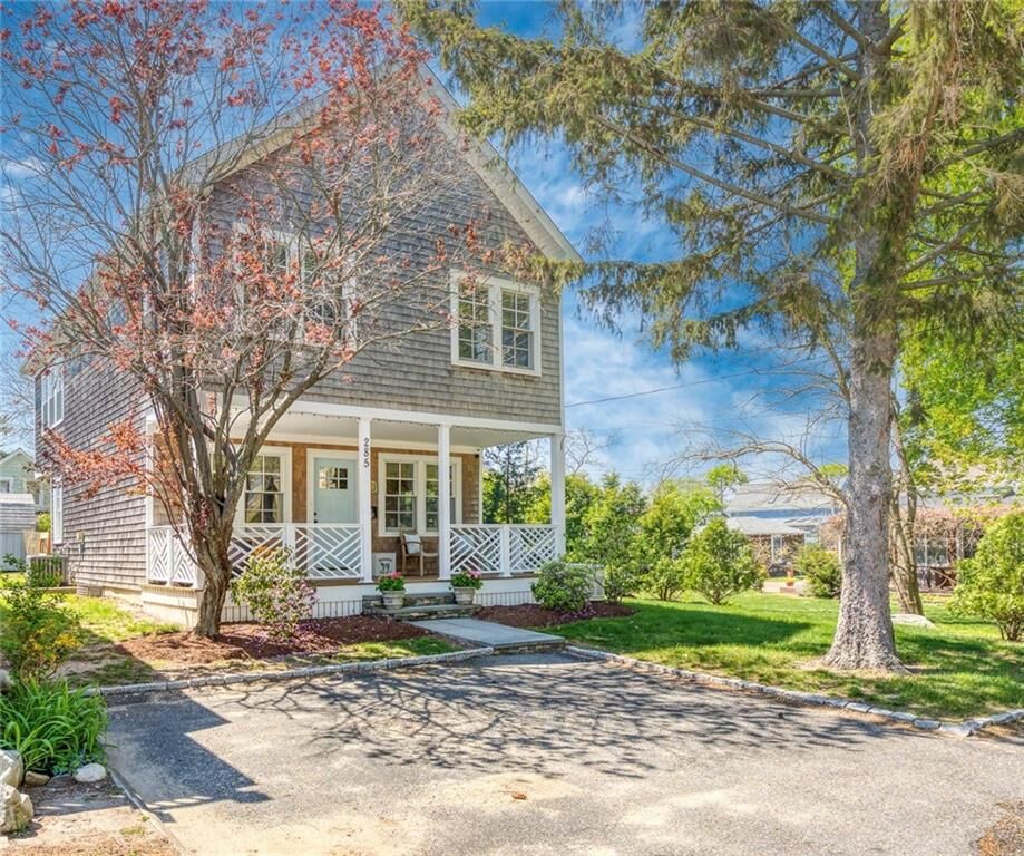 Property Photo:  285 Narragansett Avenue  RI 02806 