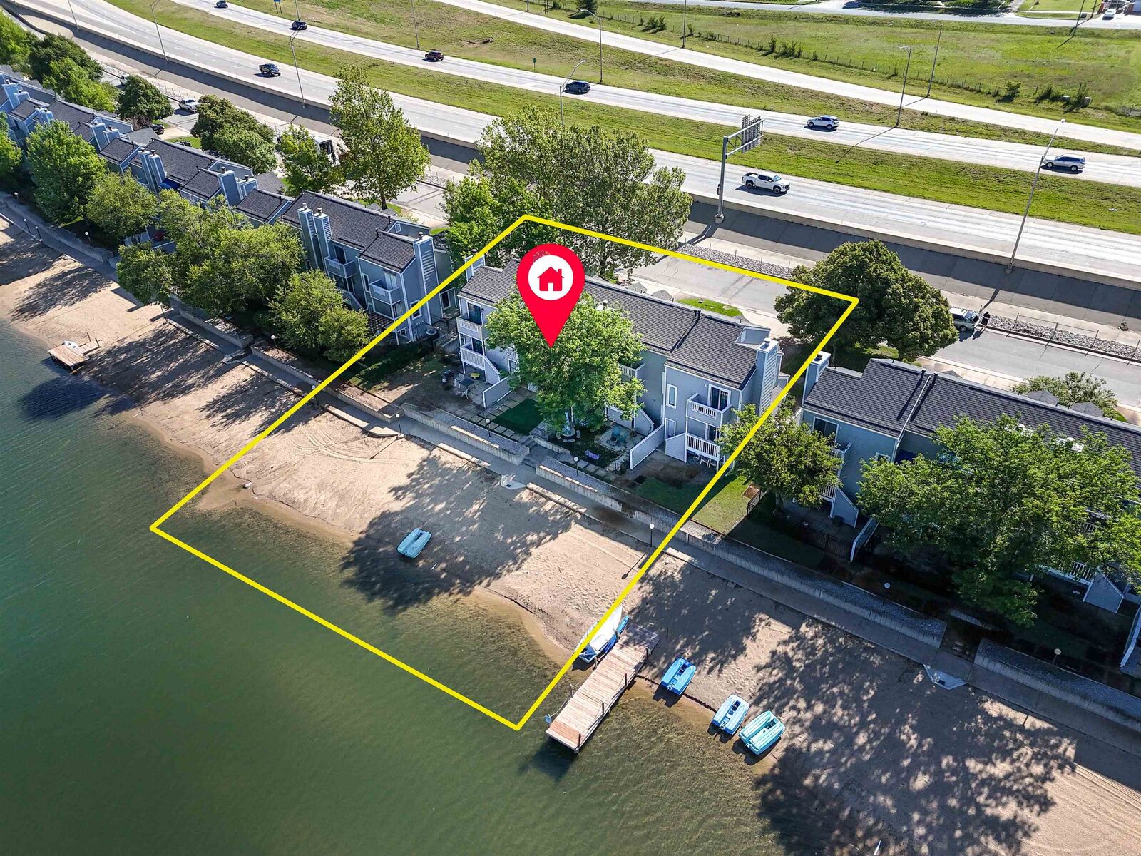 Property Photo:  1105 N Lakewind St  KS 67212 