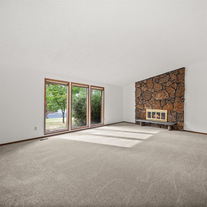 Property Photo: 8516 N Greenwood St WA 99208