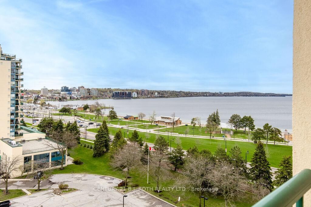 Property Photo:  75 Ellen Street 1104  ON L4N 7R6 