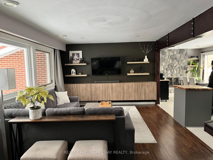 Property Photo: 595 Big Bay Point Road E ON L4N 3Z9