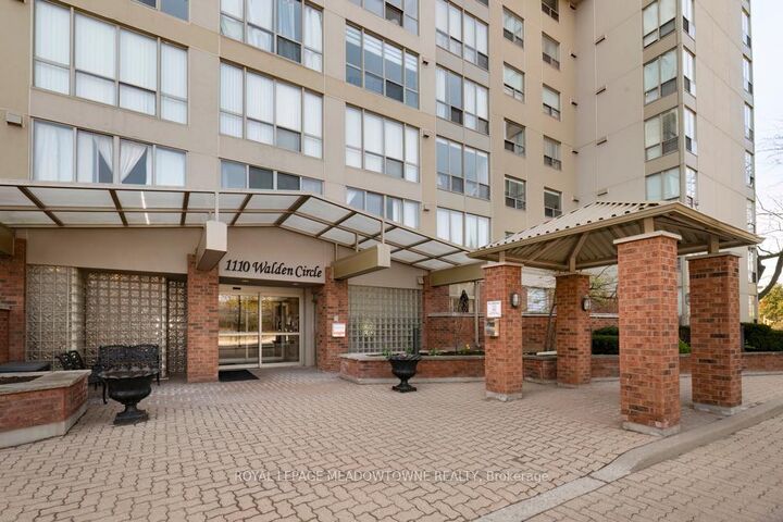 1110 Walden Circle 905 — photo 1