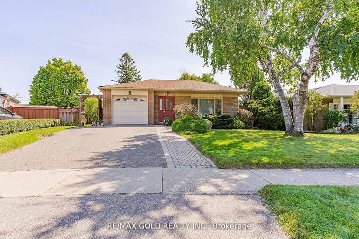 21 Aberdeen Crescent — photo 1